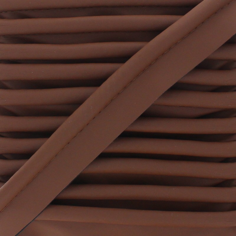 XL Smooth Faux Leather Piping Brown