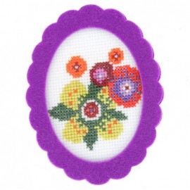 Oval-shaped felt frame - lilac